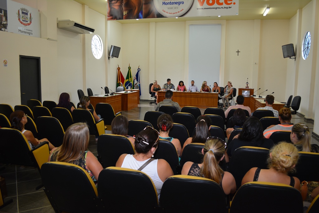 Centro de Referência e Casa de Passagem: consensos no Painel da Semana da Mulher