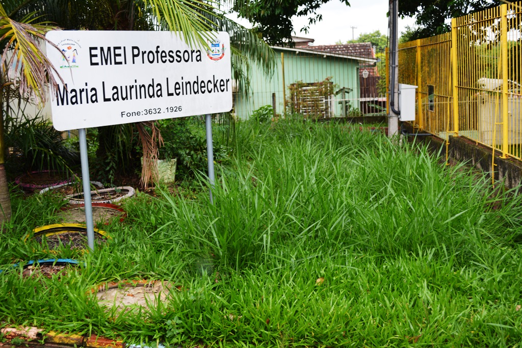 Presidente da Câmara verifica denúncia de Escola em estado de abandono 