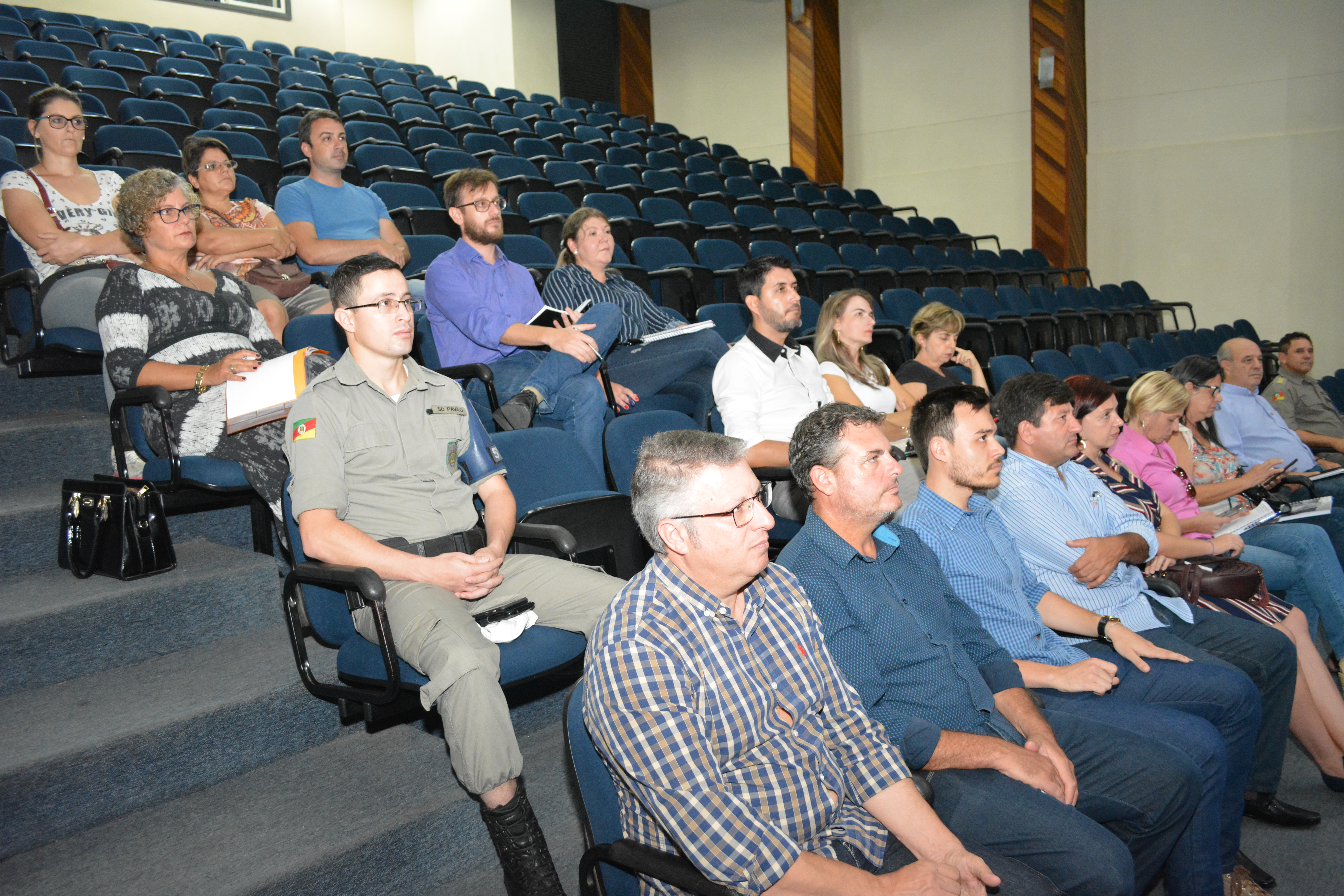 Presidente participa da palestra de proteção aos animais