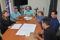 Vereador Talis busca alternativas para regularização e melhorias na Vila do Adão